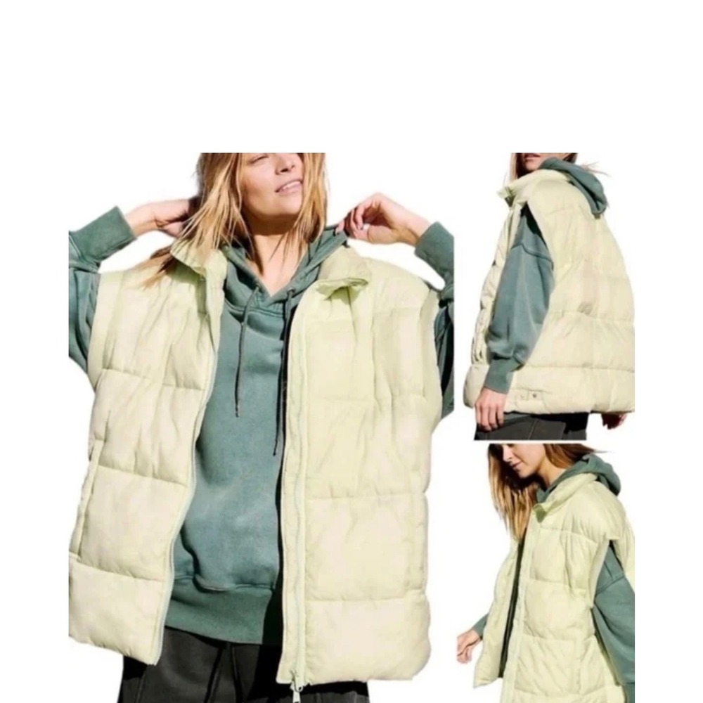Free People Movement In A Bubble Puffer Vest in Whipped Lime Size Small‎